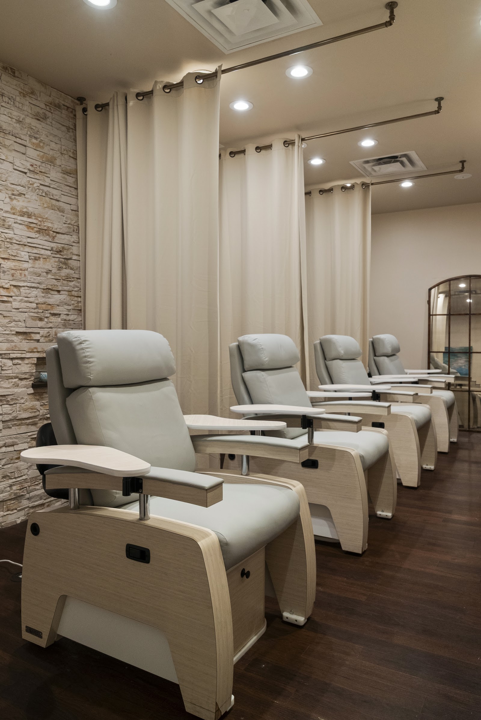 Woodhouse Spa - Littleton nail photo 1